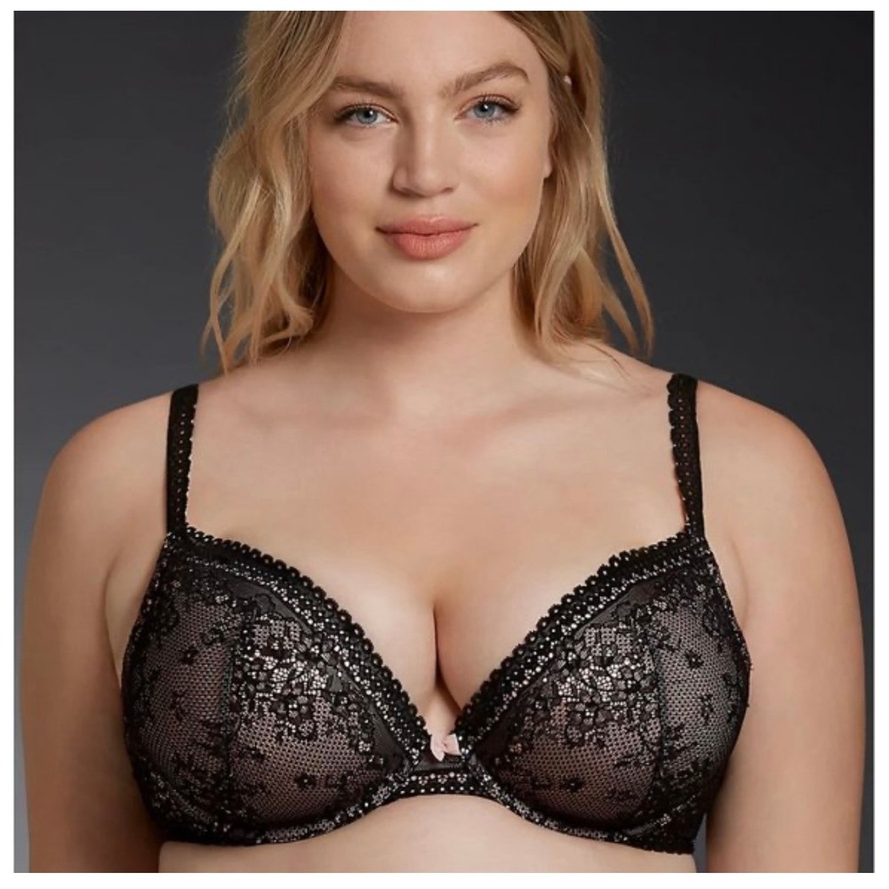 Torrid Delicate Floral‎ Lace Push Up Plunge Bra Lingerie Romantic Feminine Sexy